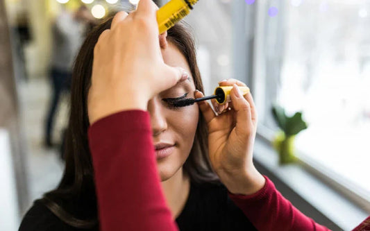 Mascara Cocktailing: How to Layer Your Mascara?